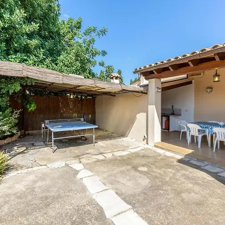 Villa Cuxach Mateu *